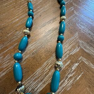 Elegant Turquoise and Gold Beaded Necklace